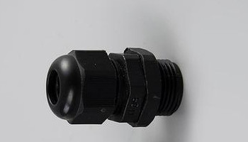 塑料防水電纜接頭和電纜之間什么關系？